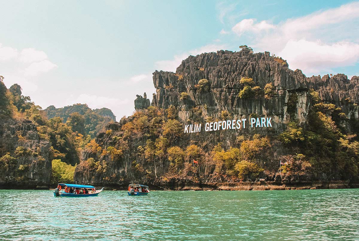 Jelajahi Ekosistem Unik Langkawi: Mangrove Tour yang Menawan